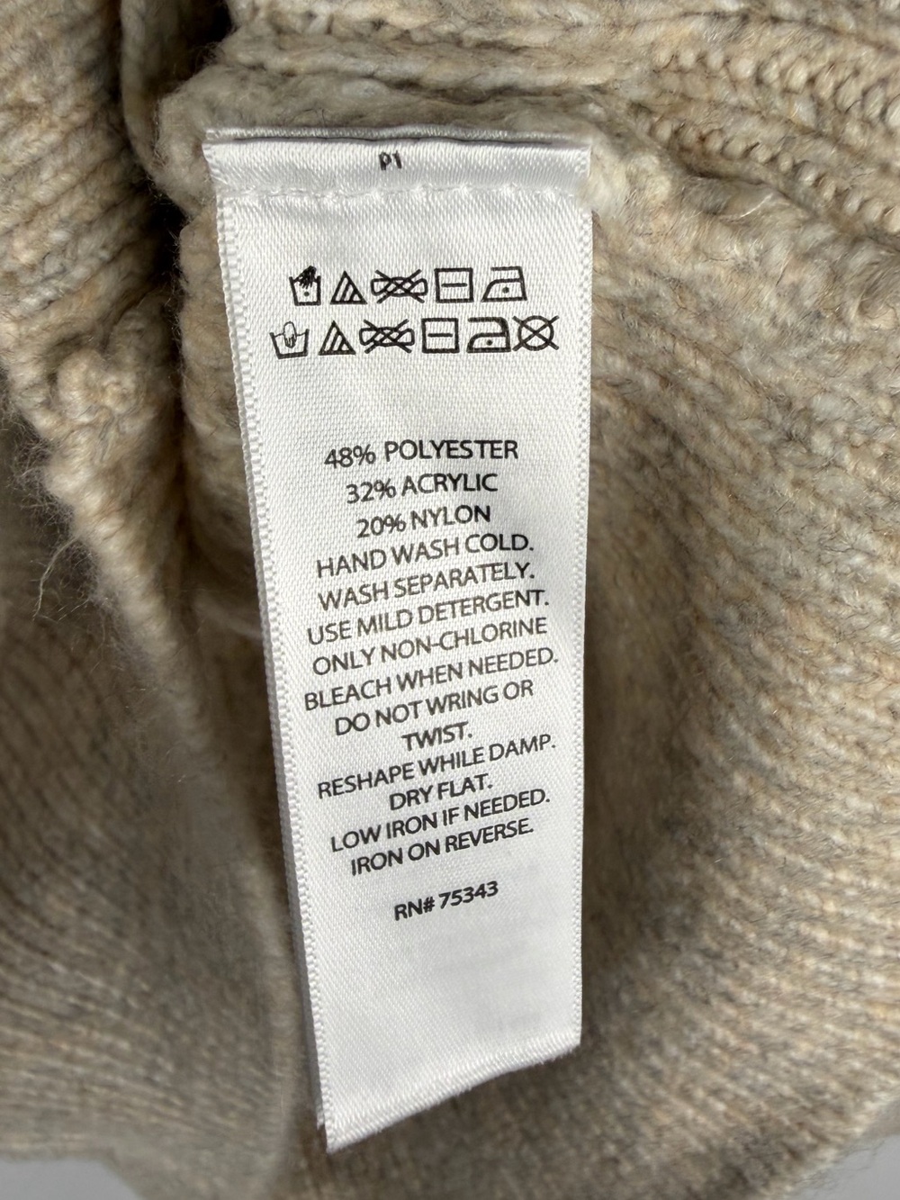 Sincerely Jules Neutral Cream Button-Up V-Neck Cardigan - Picture 4 of 7